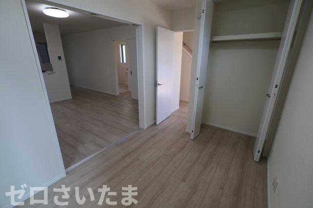 《仲介手数料無料》桜区栄和１丁目17-25新築一戸建てハートフルタウンの洋室