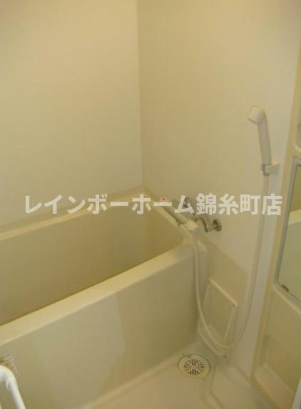 ドゥーエ国府台の浴室