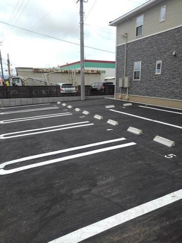 マジェスタ　Ⅰの駐車場