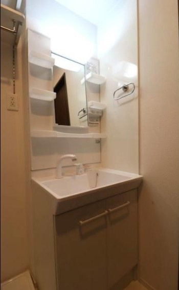 グラナーデ西瑞江Ⅱの洗面所