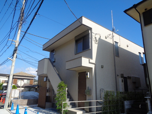 ＡＺＵＬ七里のエントランス