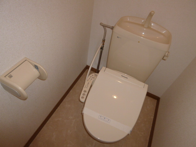 アウローラＢのトイレ|温水洗浄便座