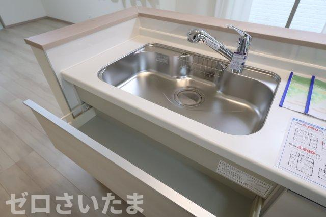《仲介手数料無料》桜区栄和１丁目17-25新築一戸建てハートフルタウンのキッチン