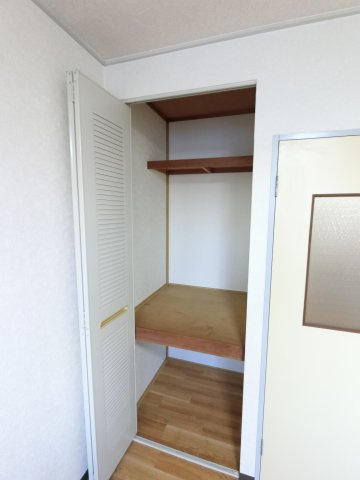 【寝室】
