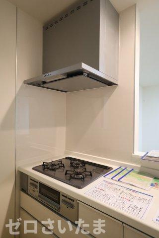 《仲介手数料無料》桜区栄和１丁目17-25新築一戸建てハートフルタウンのキッチン