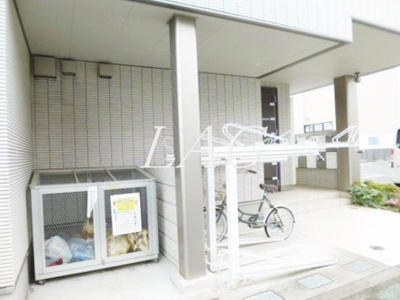 【エントランス】 | エールトベーレ | エントランスです。