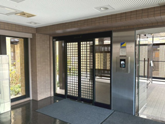 【エントランス】 | ロイヤルシャトー葛野