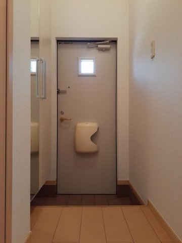 サンウィッシュ　Ｂの玄関