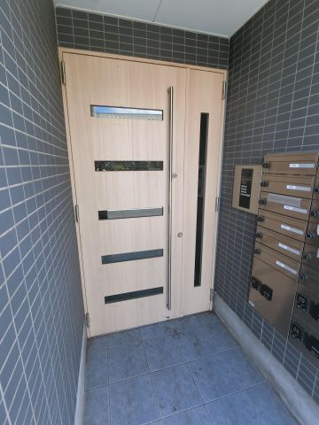 【エントランス】