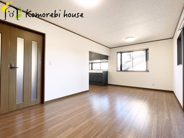 見沼区東大宮６丁目　中古一戸建ての居間・リビング|1/9　撮影済み