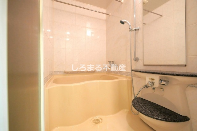 コンソラーレ同心の浴室