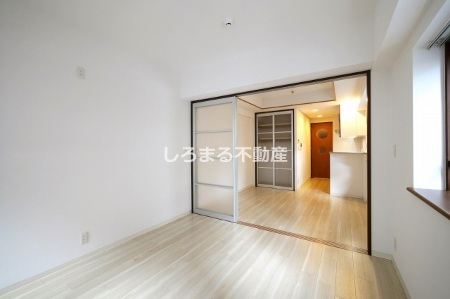 コンソラーレ同心の居間・リビング