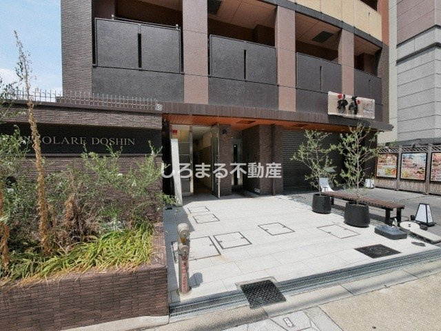 コンソラーレ同心のエントランス