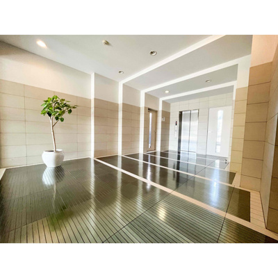 【エントランス】 | クリムゾン吉塚