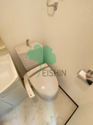 【トイレ】 | リファレンス祇園 | 清潔感のあるトイレです。