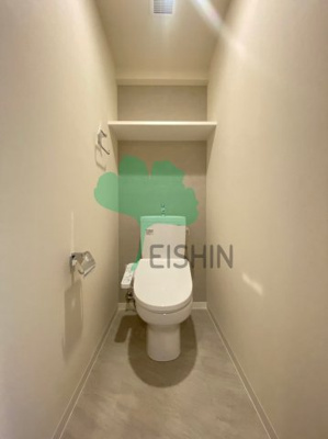 【トイレ】 | LANDIC PREMIUM HAKATA(ランディックプレミアムハカタ) | 清潔感のあるトイレです。