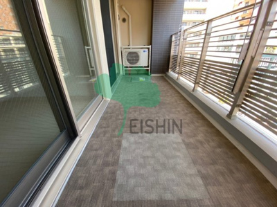 【バルコニー】 | コンソラトゥール博多 | お部屋からフラットに繋がるバルコニーです！