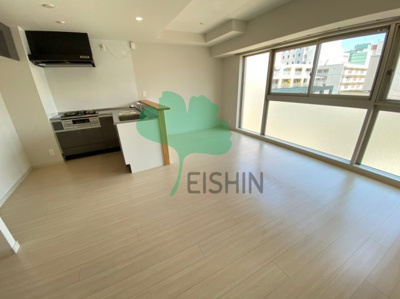 【居間・リビング】 | コンソラトゥール博多 | 陽当たり良好の広いLDKです！