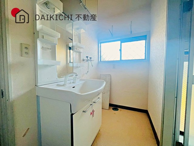 【独立洗面台】 | 鴻巣市赤見台3丁目　中古戸建