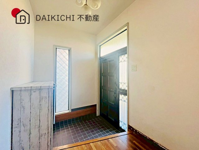 【玄関】 | 鴻巣市赤見台3丁目　中古戸建