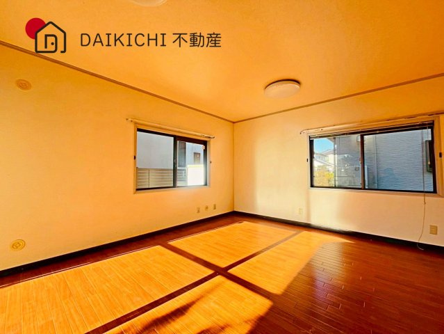 【居間・リビング】 | 鴻巣市赤見台3丁目　中古戸建