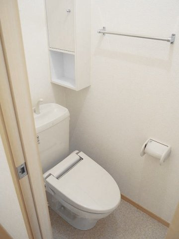 ルーセント・Ｓ　Ⅱ　　 刈谷市近郊の賃貸はクラスホーム刈谷店のトイレ|コンパクトで使いやすいトイレです