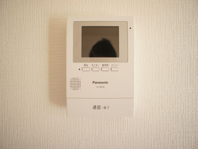 【セキュリティ】 | T.Mフォンティーヌ | 訪問者の確認ができるTVドアホン付きです♪