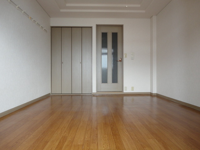 ピアコーポの洋室