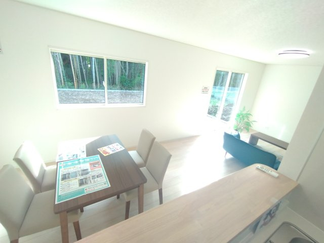 水戸市渡里町　第5の居間・リビング|リビングです。こちらのリビングで趣味の時間をお楽しみください（同施工物件）