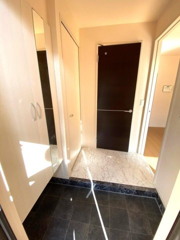 クレアトールＫ　Ⅰの玄関