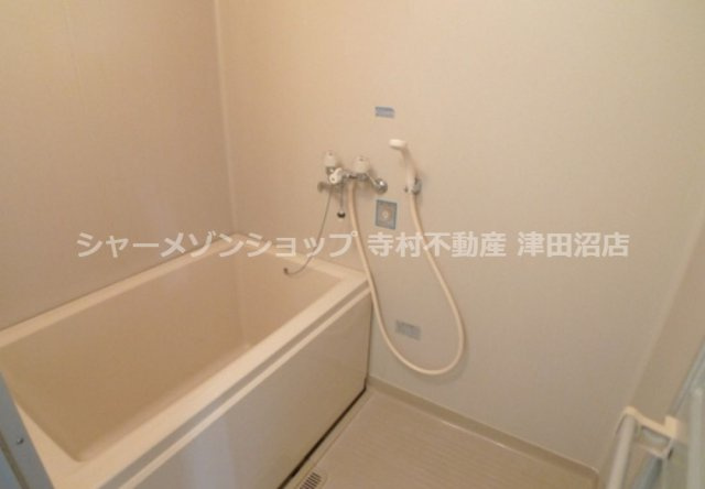 ヒルズ・ウィスタリアの浴室