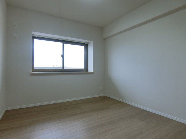 ダイアパレス南笹口の洋室