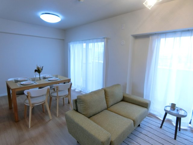 ダイアパレス南笹口の居間・リビング