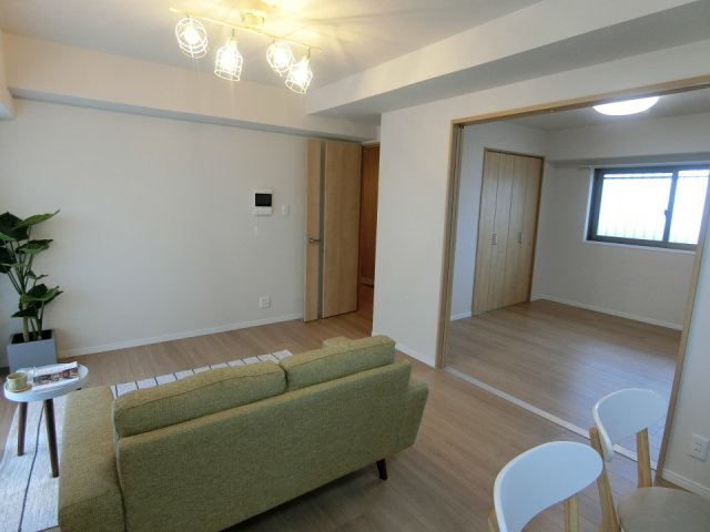 ダイアパレス南笹口の居間・リビング