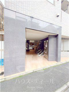 【エントランス】 | ラグビアンカ大和町 | 落ち着いたエントランスです