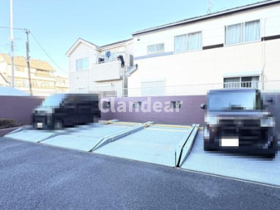 ライオンズマンション西新井本町の駐車場|ドキドキの新生活も、安心してスタート。ぴったりの住まいを見つけませんか？クランディアが一緒に住まい選びをサポートします‼　まずは、お気軽にお問合せください　＃クランディア