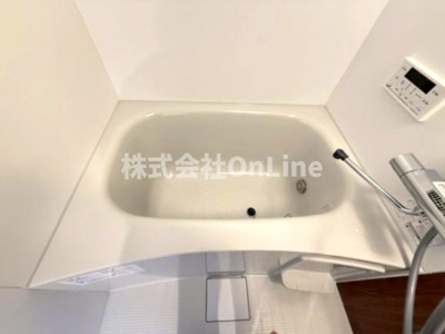 【浴室】 | The Crest