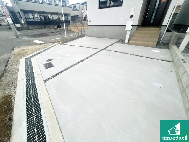 豊中市清風荘　第1期　新築一戸建ての駐車場|駐車スペース！散水栓があるので、こまめに愛車を洗えます！