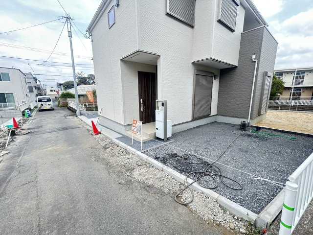 新築　前橋市三河町２丁目24-1期　LIGNAGE　3号棟の前面道路含む現地写真|現地写真　西側接道幅員約4ｍ