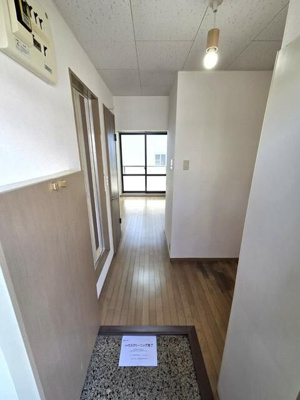 【玄関】 | グラン モア | ゆったりとした玄関です