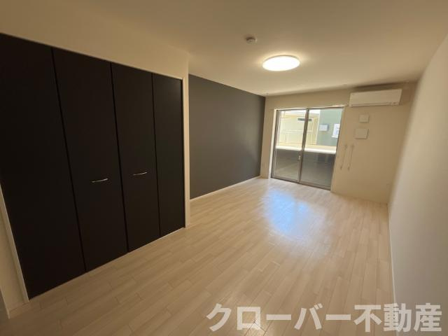 キャトルセゾン　Ⅰの居間・リビング|洋室