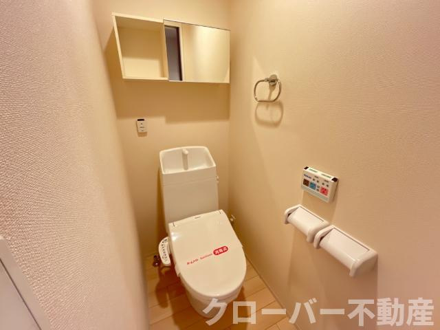 キャトルセゾン　Ⅰのトイレ|シャワー付トイレ