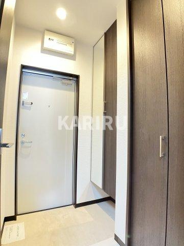 クロスレジデンシアの玄関