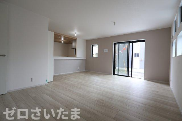 《仲介手数料無料》西区三橋６丁目496-2新築一戸建てフィットの居間・リビング|LDK20帖