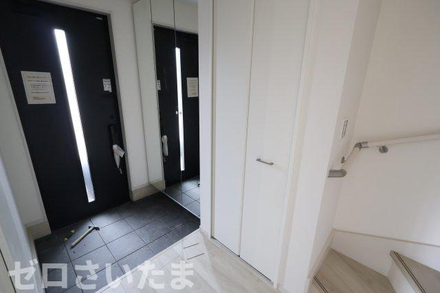 《仲介手数料無料》西区三橋６丁目496-2新築一戸建てフィットの玄関