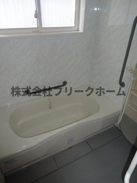 吉祥寺南町3丁目貸家【吉祥寺南町3-26】の浴室