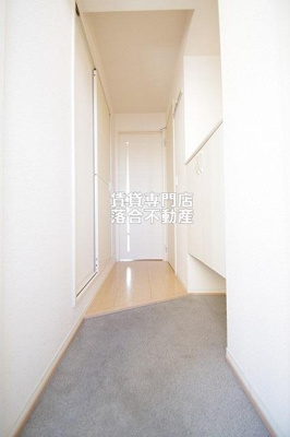 【玄関】 | コンフォールえのき | ゆったりとした玄関