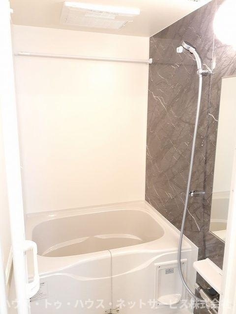 ヒルズ　ガーデンの浴室