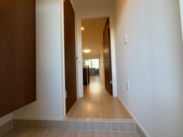 シャインヒルズの玄関