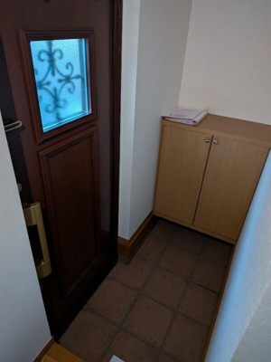 【玄関】 | カームガーデンB